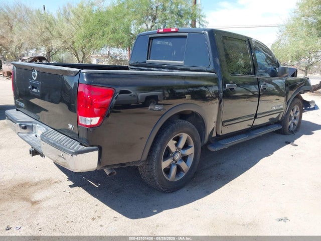 1N6AA0ED8FN509128 Nissan 2015