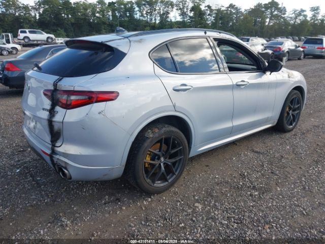 2021 ALFA ROMEO STELVIO ZASPAKBNXM7D15294 Photo 3