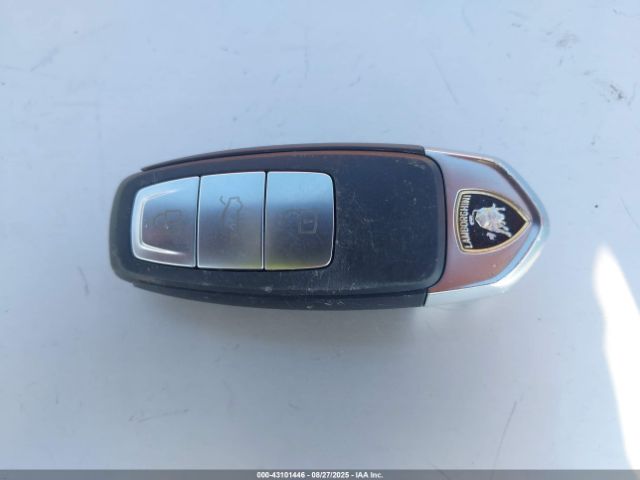 2020 LAMBORGHINI URUS ZPBUA1ZLXLLA09592 Photo 10