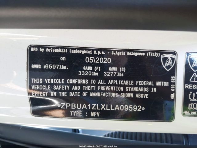 2020 LAMBORGHINI URUS ZPBUA1ZLXLLA09592 Photo 8