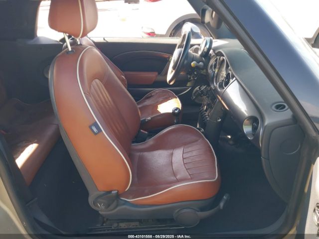 2007 MINI COOPER WMWRF33517TF66644 Photo 4