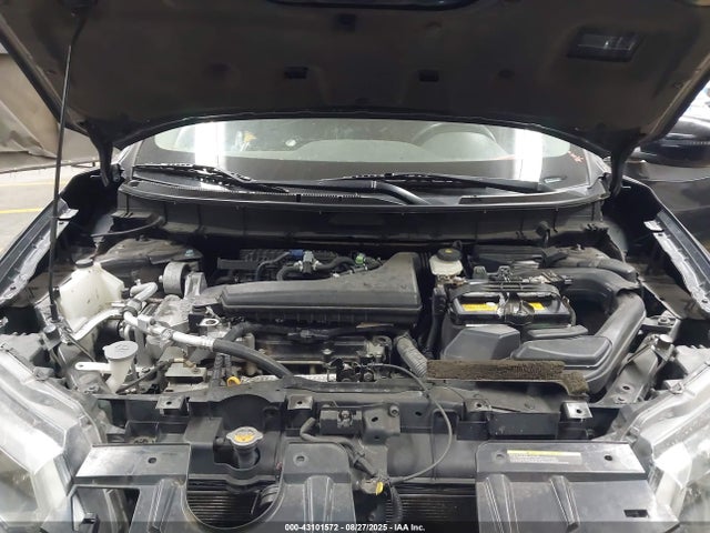 5N1AT2MT8HC815886 Nissan 2017