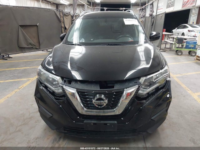 5N1AT2MT8HC815886 Nissan 2017