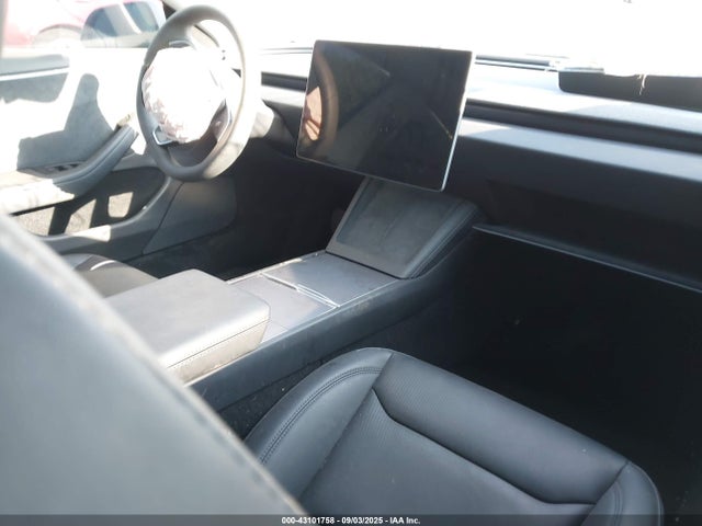 2024 TESLA MODEL 3 5YJ3E1EB3RF833501 Photo 4
