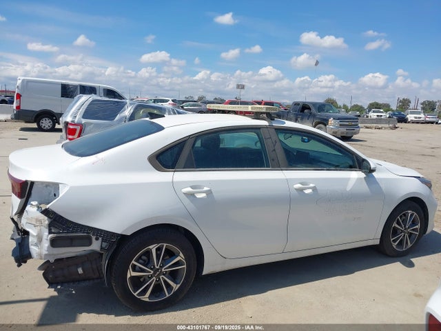 3KPF24AD9RE777262 KIA mpi nu