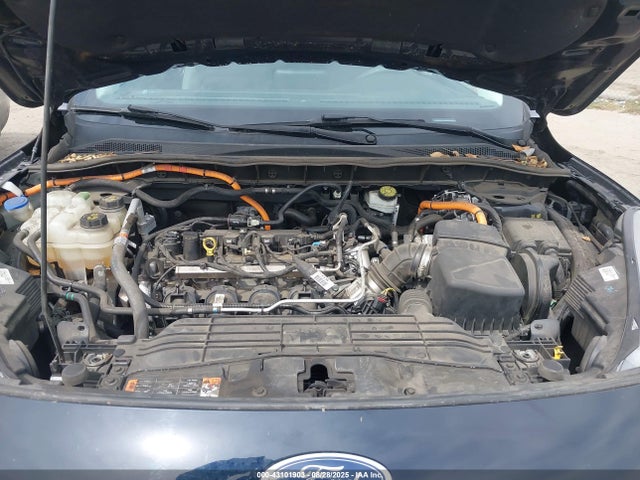 1FMCU0BZ8MUA39183 Ford hev/phev