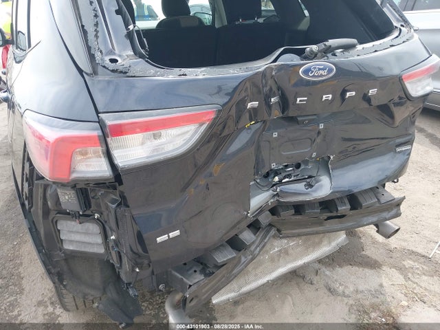 1FMCU0BZ8MUA39183 Ford hev/phev