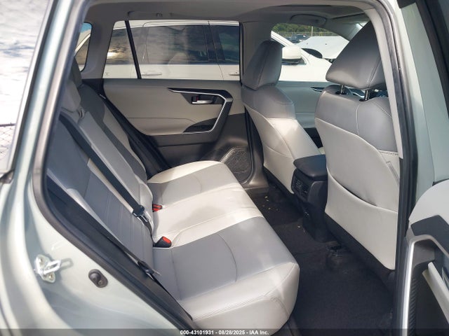 Toyota Rav4 Xle Premium 2023 2T3C1RFV8PW297865 Image 8