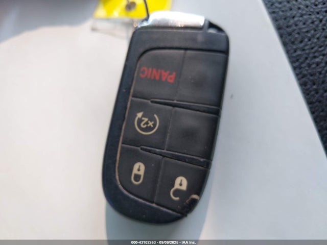43102263 :رقم المزاد ، 3C4NJDCB2MT570386 vin ، 2021 Jeep Compass Limited 4x4 مزاد بيع