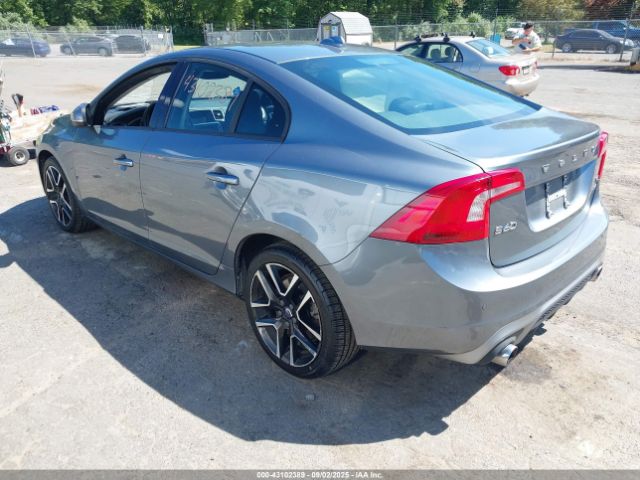 2018 VOLVO S60 YV140MTLXJ2453878 Photo 2