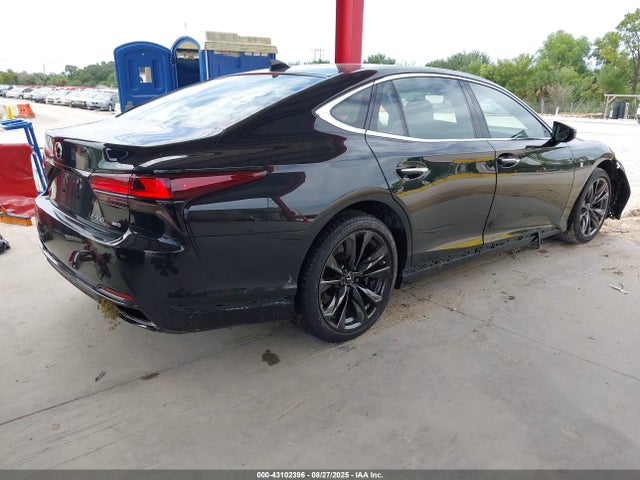 Lexus v35a-fts 2022 JTHF51GF9N5010076 Image 4