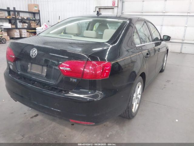 2014 VOLKSWAGEN JETTA 3VWLL7AJ6EM404832 Photo 3