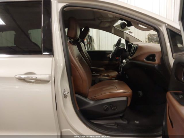 2017 CHRYSLER PACIFICA 2C4RC1GG9HR637784 Photo 4