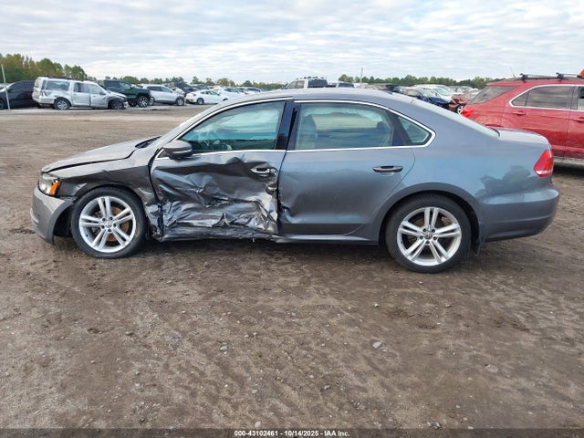 Продажа на аукционе авто 2015 Volkswagen Passat 2.0l Tdi Se, vin: 1VWBV7A3XFC092475, номер лота: 43102461