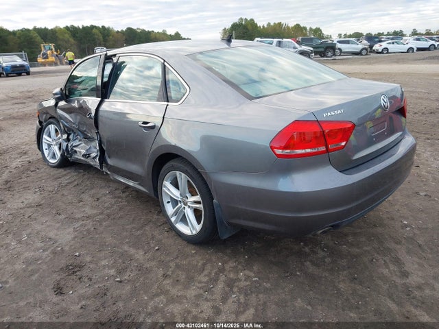 Продажа на аукционе авто 2015 Volkswagen Passat 2.0l Tdi Se, vin: 1VWBV7A3XFC092475, номер лота: 43102461