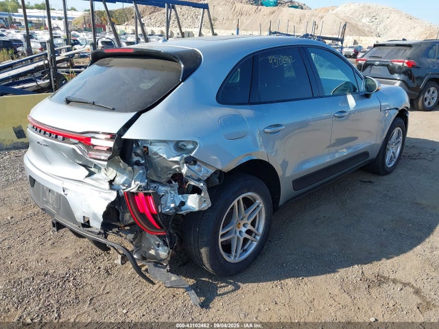 2019 PORSCHE MACAN WP1AA2A52KLB03654 Photo 3