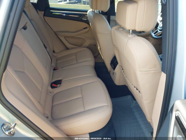 2019 PORSCHE MACAN WP1AA2A52KLB03654 Photo 7