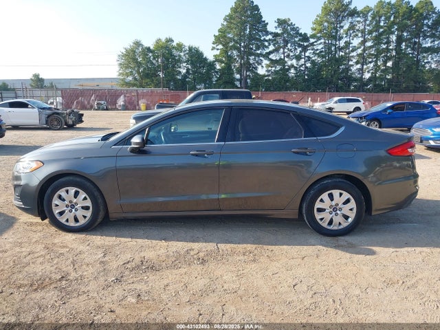 Ford 2019 2019 3FA6P0G75KR277129 Image 14