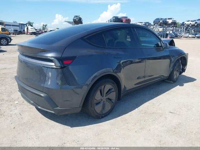 2026 TESLA MODEL Y 7SAYGDED8TA427224 Photo 3