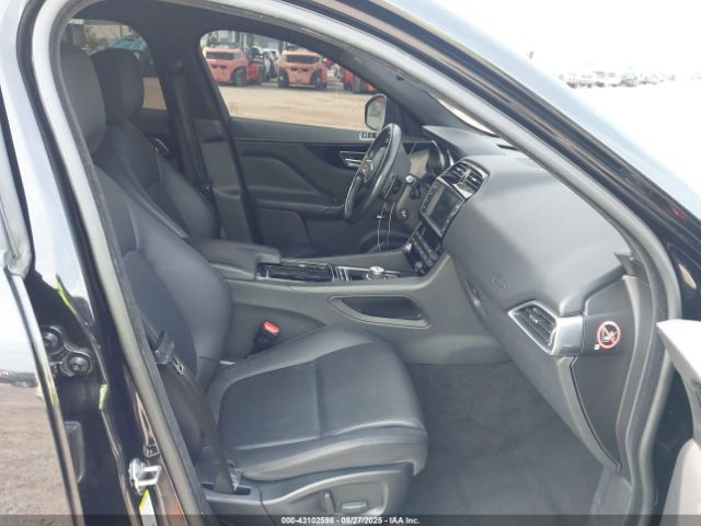 2018 JAGUAR F-PACE SADCJ2FX8JA265520 Photo 4