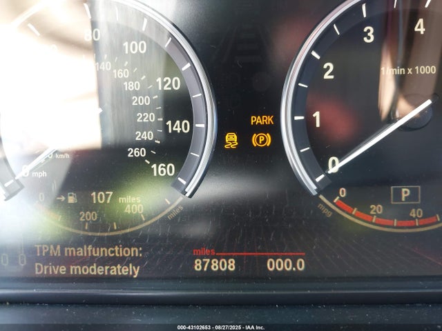 2011 BMW 740I WBAKA4C57BC612747 Photo 6