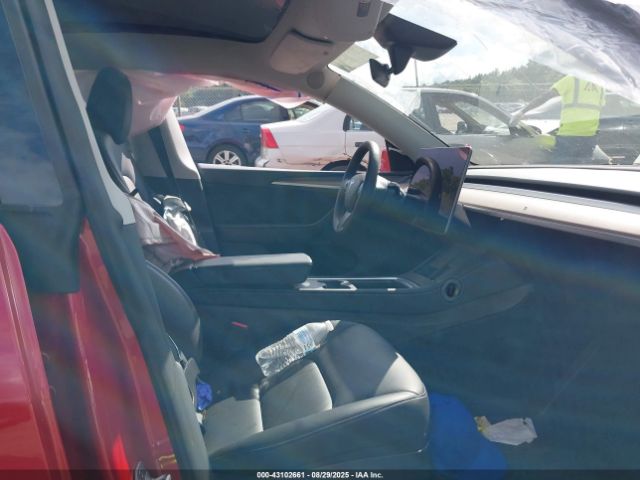 2023 TESLA MODEL Y 7SAYGDEE9PA135077 Photo 4