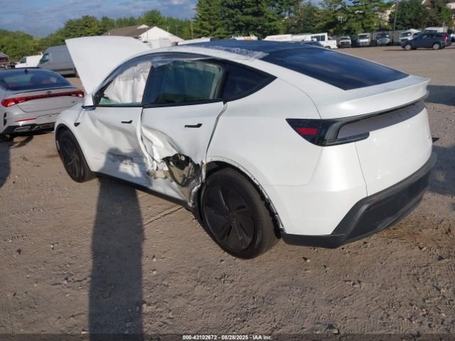 2026 TESLA MODEL Y 7SAYGDEEXTF357639 Photo 2