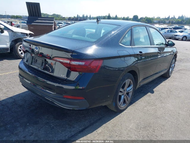 3VWEM7BU0RM033395 Volkswagen tsi