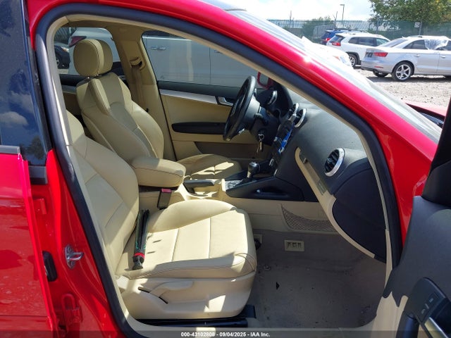 2012 AUDI A3 WAUMFAFM9CA037494 Photo 4