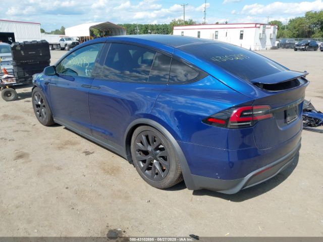 2023 TESLA MODEL X 7SAXCDE57PF426297 Photo 2