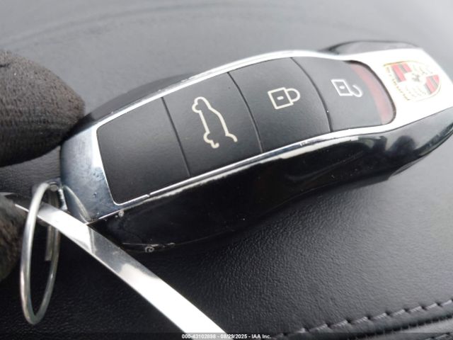 2020 PORSCHE MACAN WP1AB2A5XLLB32981 Photo 10