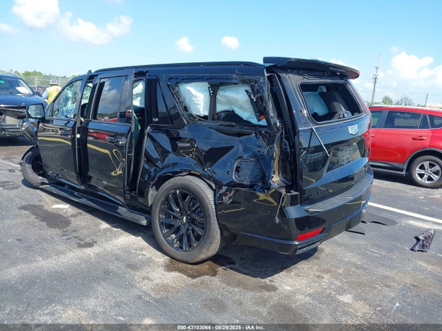 2021 CADILLAC ESCALADE ESV 1GYS3RKL6MR374099 Photo 2