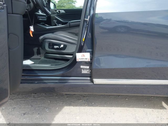 2022 BMW X7 5UXCW2C06N9L68588 Photo 5