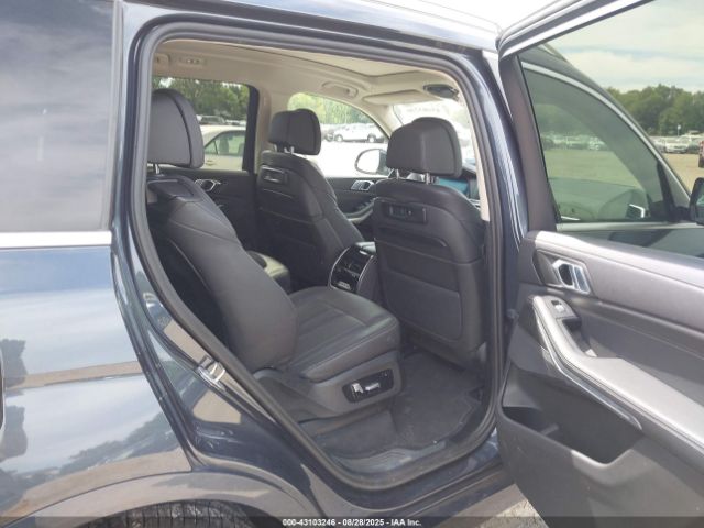 2022 BMW X7 5UXCW2C06N9L68588 Photo 7