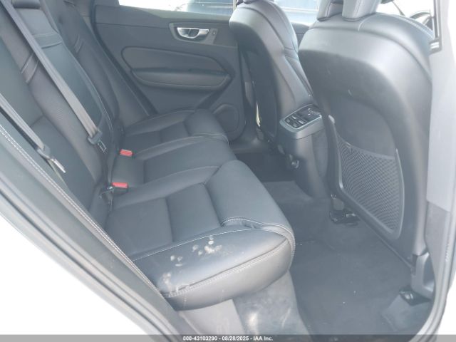 2019 VOLVO XC60 LYVA22RL4KB315493 Photo 7