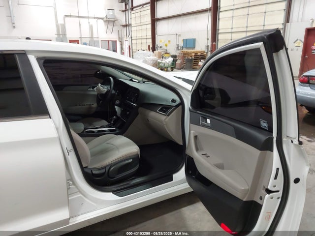 5NPE24AFXHH514978 Hyundai Sonata
