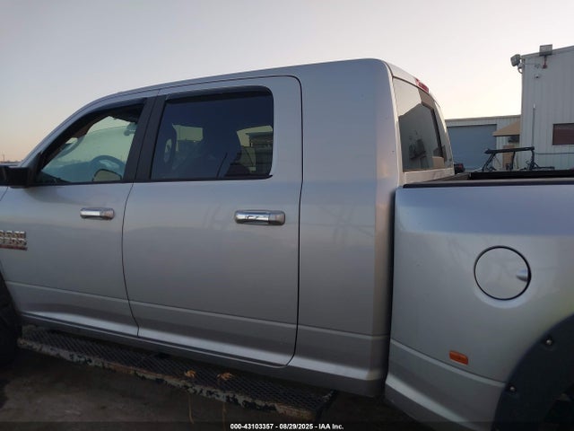RAM 2018 2018 3C63RRLL8JG422907 Image 14