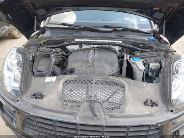 2018 PORSCHE MACAN WP1AA2A5XJLB06817 Photo 9