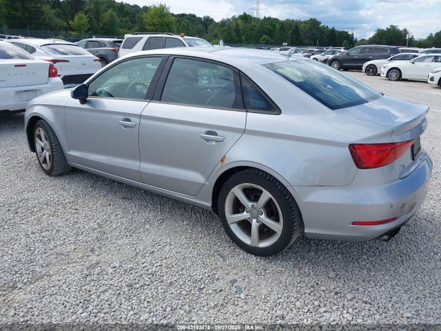 2016 AUDI A3 WAUA7HFF2G1050846 Photo 2
