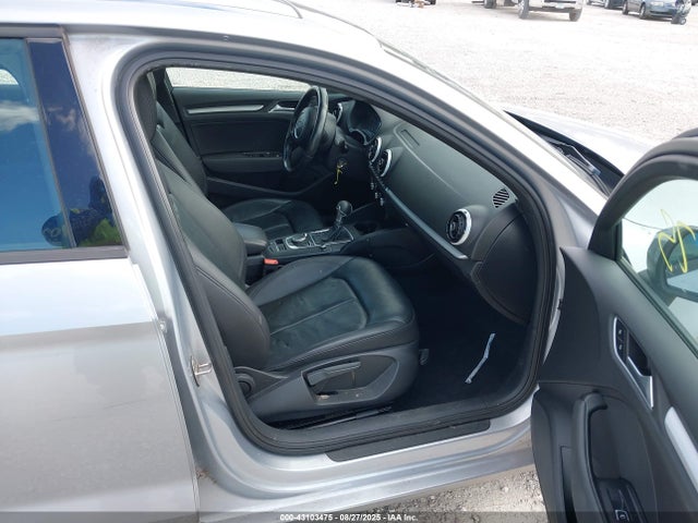 2016 AUDI A3 WAUA7HFF2G1050846 Photo 4