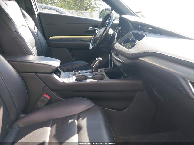 2019 CADILLAC XT4 1GYFZDR44KF150474 Photo 4