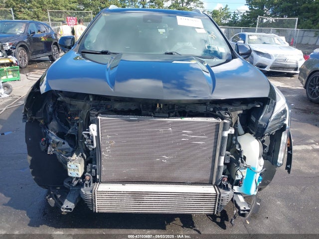 2019 CADILLAC XT4 1GYFZDR44KF150474 Photo 5