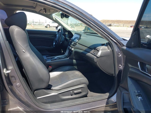 Honda lfb1/lfb2 2018 1HGCV3F90JA012426 Image 5