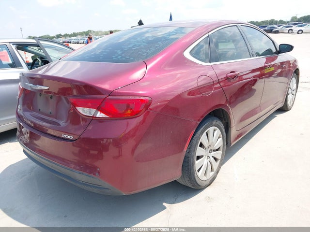 Chrysler 200 2015 1C3CCCFBXFN550854 Image 4
