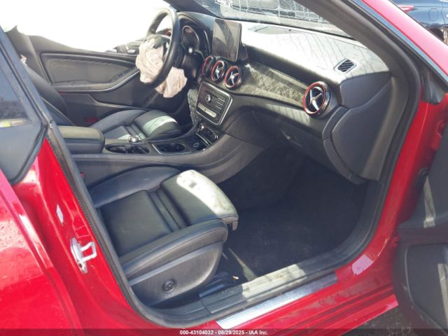 2018 MERCEDES-BENZ CLA 250 WDDSJ4GB2JN527178 Photo 4