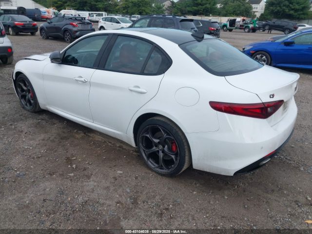 2018 ALFA ROMEO GIULIA ZARFAEDN5J7597221 Photo 2