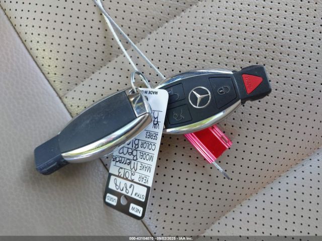 2013 MERCEDES-BENZ C 300 WDDGF8AB2DG133826 Photo 10