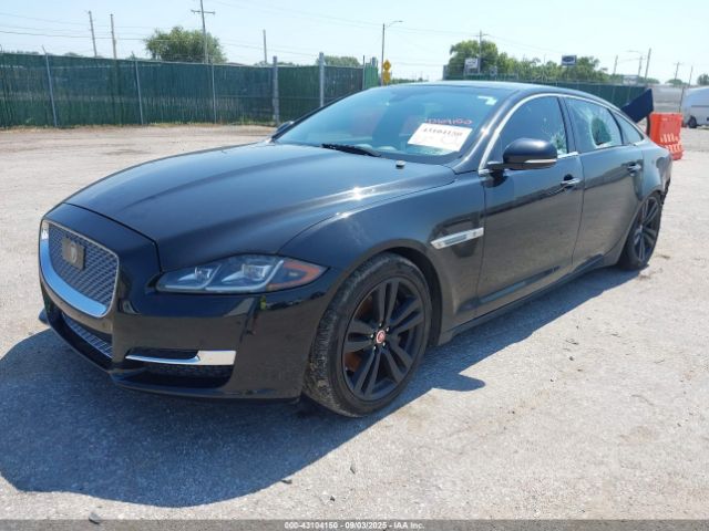 2016 JAGUAR XJ SAJWJ2GD1G8V99581 Photo 1