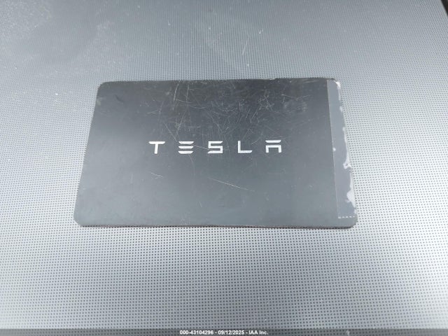 5YJ3E1EA7SF891009 Tesla MODEL 3