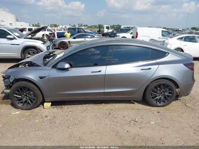 5YJ3E1EA7SF891009 Tesla MODEL 3